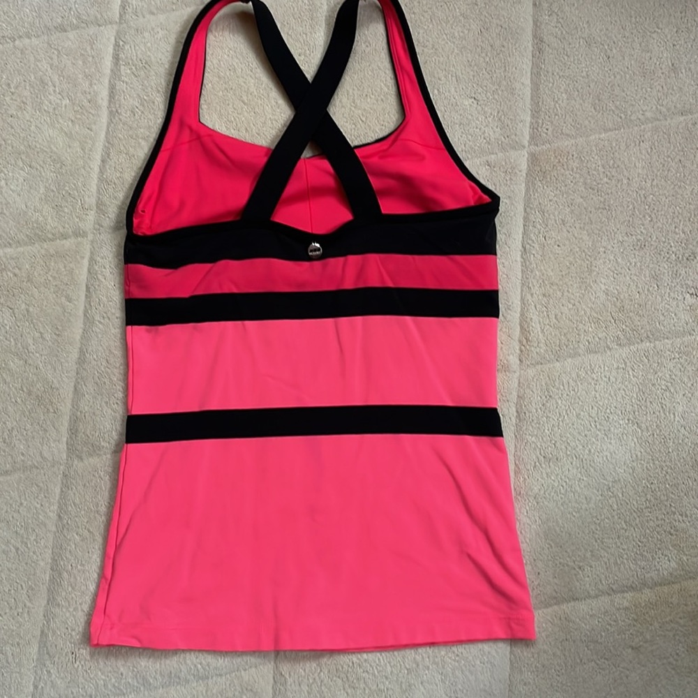 Lorna Jane cross back tank. Black & pink. Size small. - Picture 3 of 5